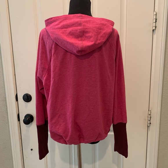 $$$ Champion Sweatshirt - Picture 2 of 5